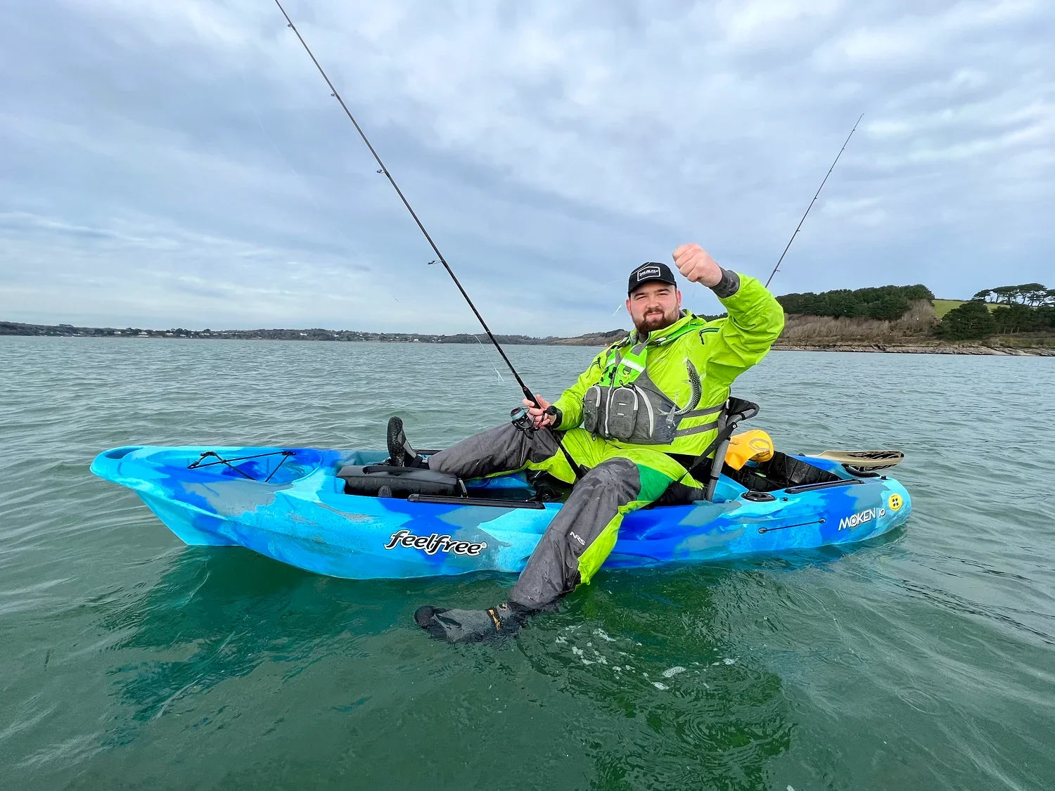 eel free lure 10 fishing kayak V2 With its Electronics and Sonar Pod Feelfree Lure 10' V2 Kayak