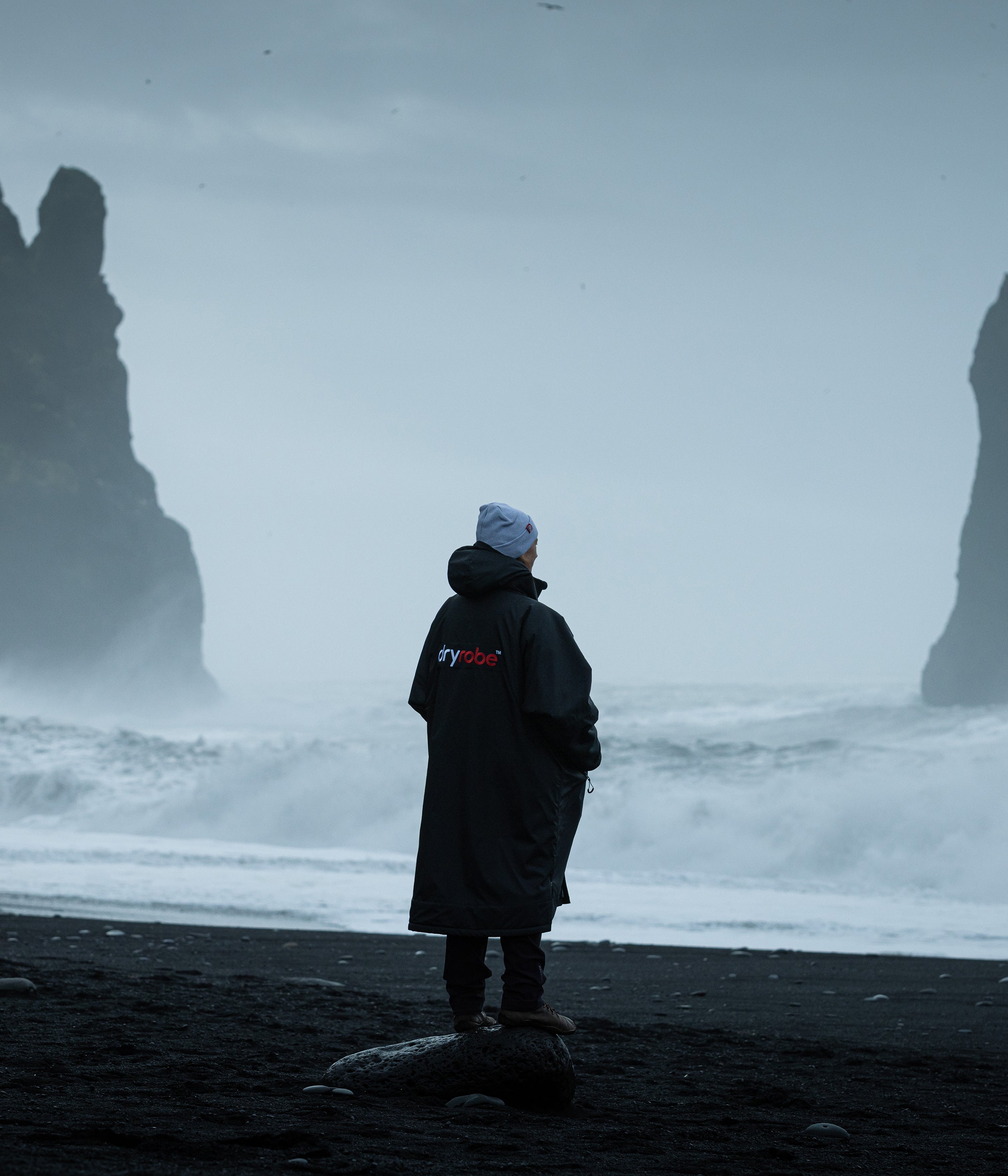 Stay warm on beach walks with Dryrobe Advance Outdoor Robe