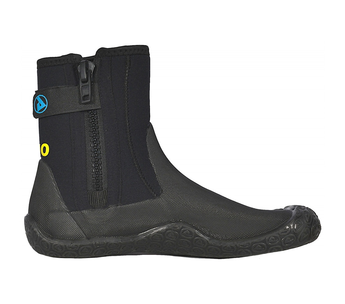 Peak Zipped Boots